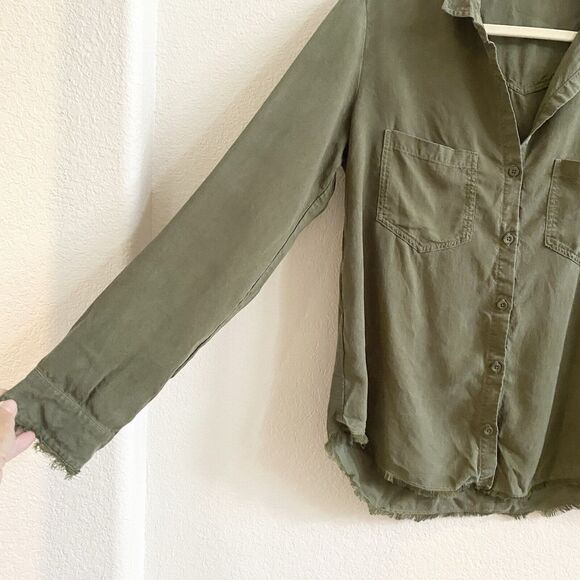 Anthropologie Cloth & Stone Womens Frayed Button Down Army Green Shirt Blouse M - Picture 4 of 9